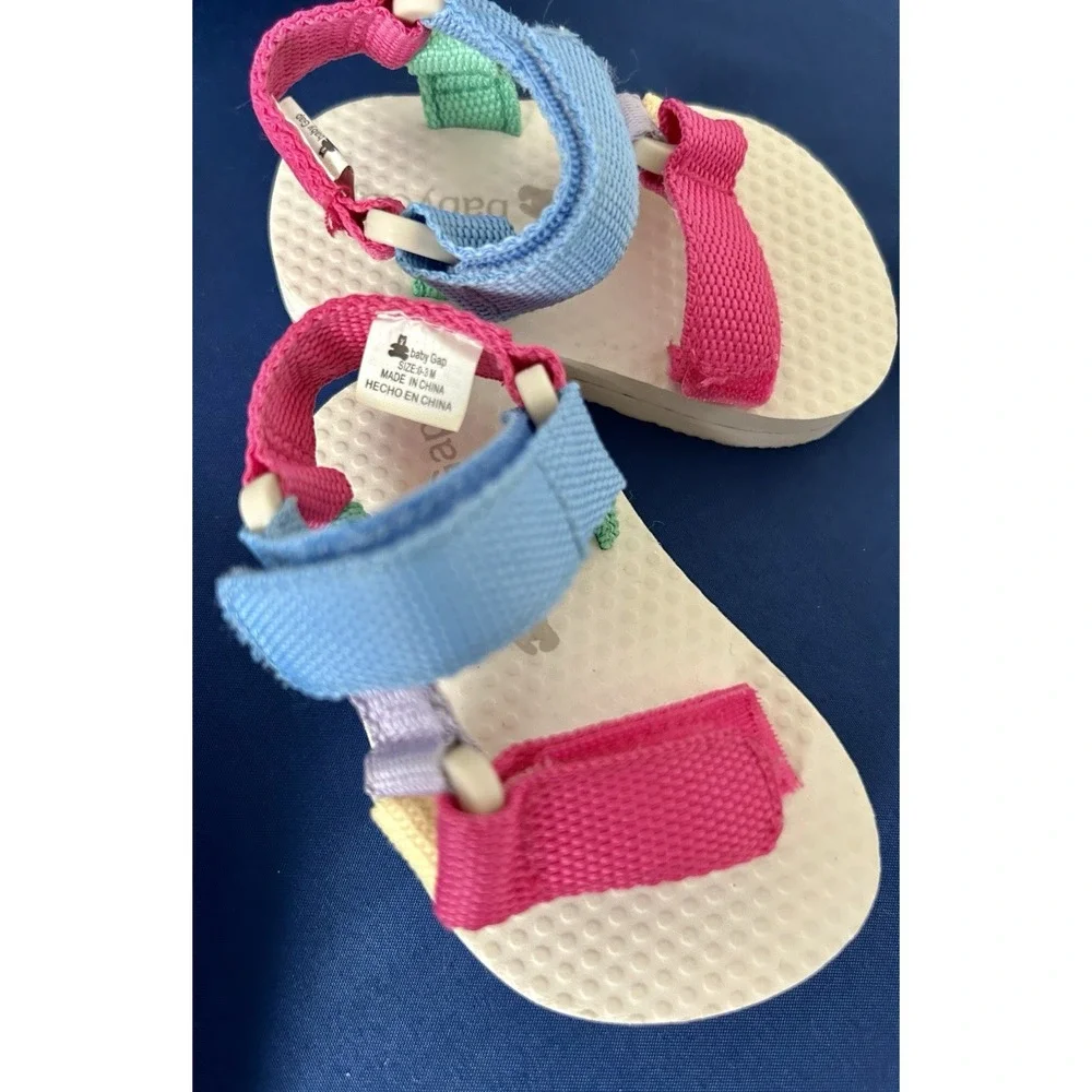 Baby Gap summer Pink Sandals Shoes Baby Girl 0-3 Months With Free Beach Hat EUC